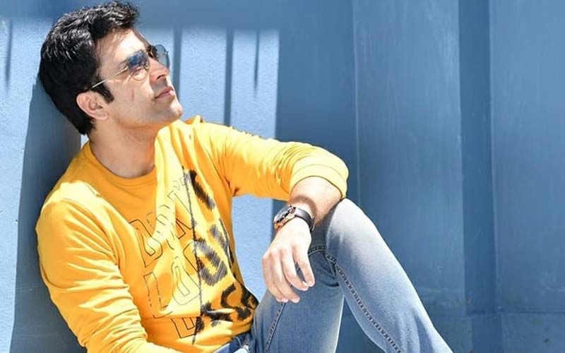 Abir Chatterjee Advocates A 'No Social Media Twice A Week' Policy