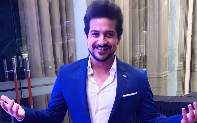 Pushkar Jog Dressed Dapper In White Makes A Stunning Style Statement