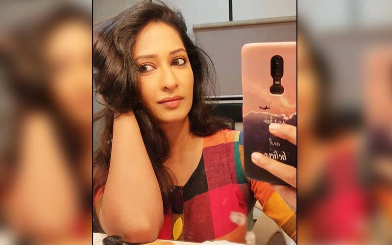 Actress Priya Marathe Rocks A Perfect Nauvari Saaz Giving Major Goals