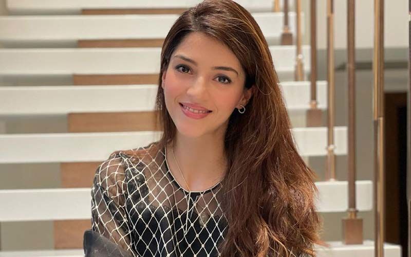 Mehreen Pirzada’s Summer Style Is Taking Over The Internet; Actress Shares Pictures On Instagram
