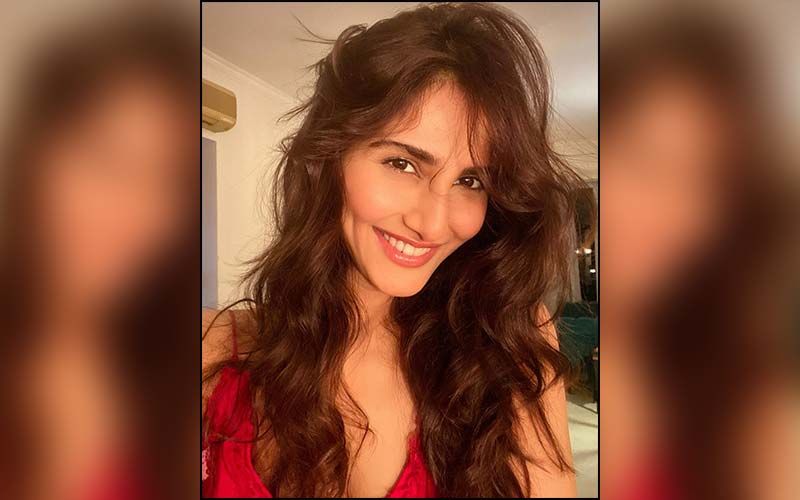Vaani Kapoor's Elegant Looks for Bell Bottom Promotions Are A Lesson In How To Dress Stylishly Chic