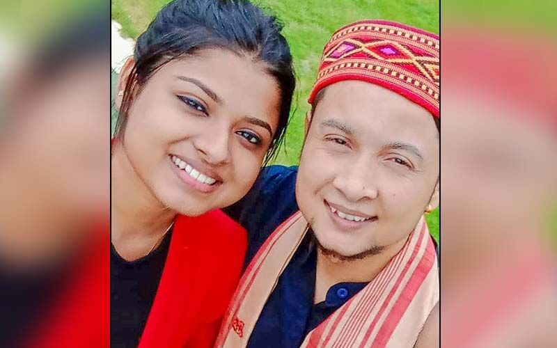 OMG! Indian Idol 12's Arunita Kanjilal Walks Out Of Second Music Video With Pawandeep Rajan Due To Her Parents' Interference-Report