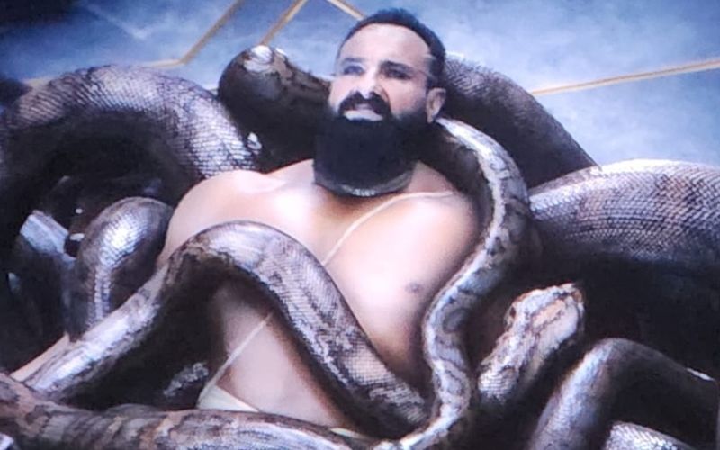 Saif Ali Khan Getting A ‘Python Massage’ In Adipurush Goes VIRAL On The Internet; Netizens Say, ‘Chalo Ye Bhi Dekh Lo’- WATCH Video