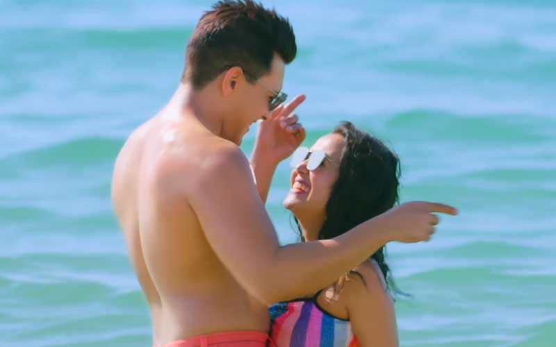 Goa Beach Song: Neha Kakkar - Aditya Narayan Romance Like Perfect Lovebirds Ahead Of Their Rumoured Wedding
