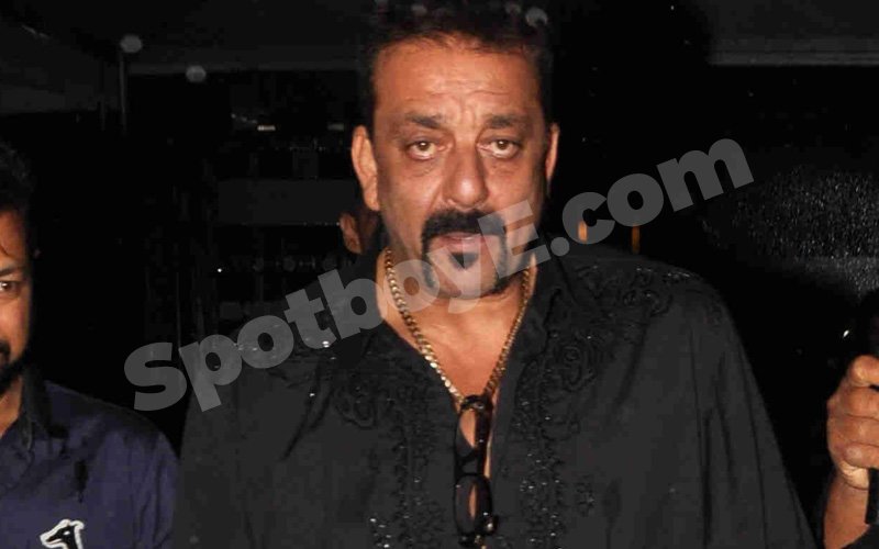 Sanju wraps up his birthday evening with a quite dinner with family