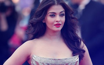 Aishwarya Rai Bachchan Signs Rakeysh Om Prakash Mehra’s Fanney Khan?