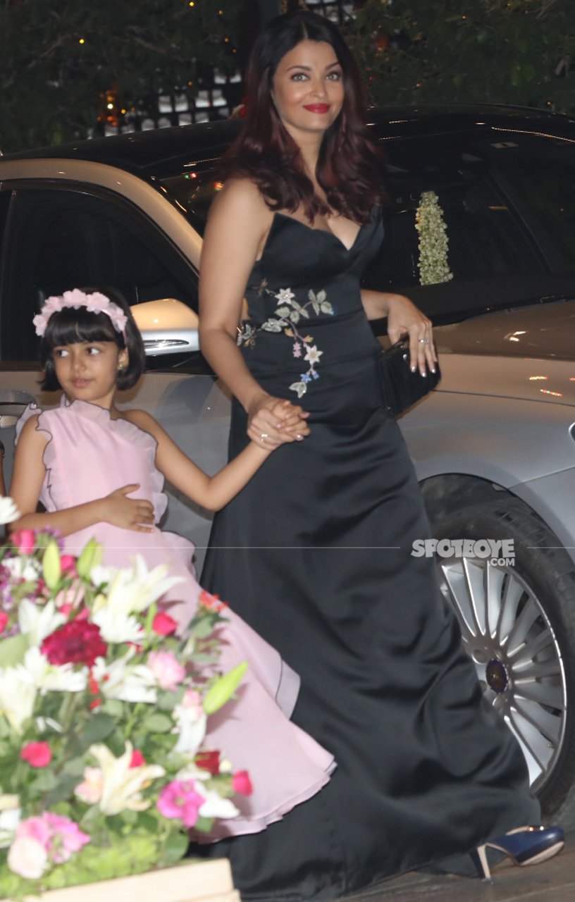 aishwarya rai bachchan with daughter aaradhya