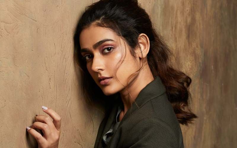 Mayday Actress Aakanksha Singh Raises Funds For COVID-19 Victims By Auctioning Her Wardrobe