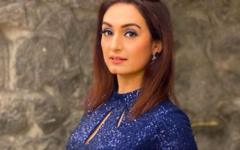 Navaratri 2022: Akriti Kakar To Perform LIVE At Vaishno Devi, Says, ‘Maa Ka Bulawa Has Come, Never Felt More Nervous And Honoured’