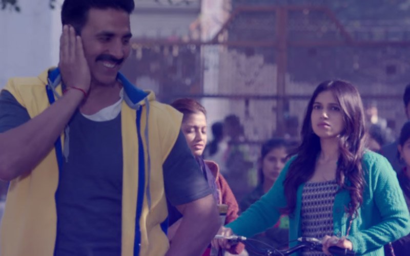 Toilet-Ek Prem Katha’s Hans Mat Pagli: Akshay Kumar & Bhumi Pednekar’s Romance Is Captivating