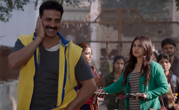 akshay kumar and bhumi pednekar in toilet ek prem katha