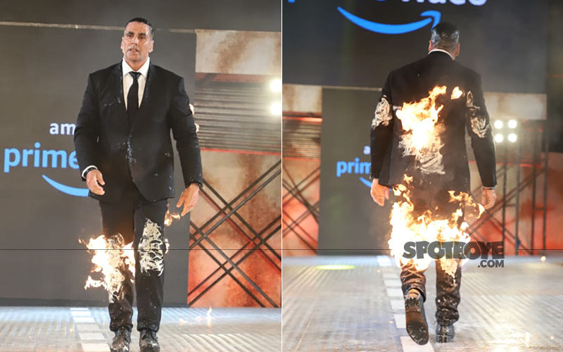 Akshay Kumar Makes The Special Announcement With A Bang; Sets The Ramp Ablaze