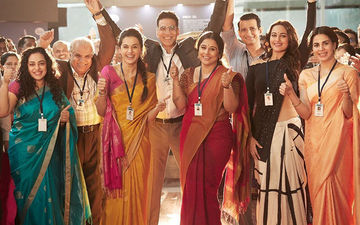 Mission Mangal Celebrates The Power Of Women Scientists; Akshay Kumar Shares A Photo Of The Wonder Women!