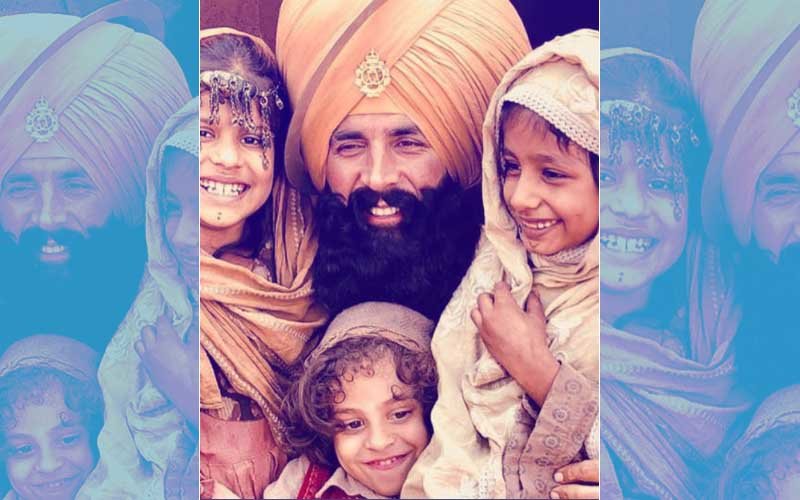 Akshay Kumar Is Doting Over These Innocent Smiles On-The-Sets Of Kesari