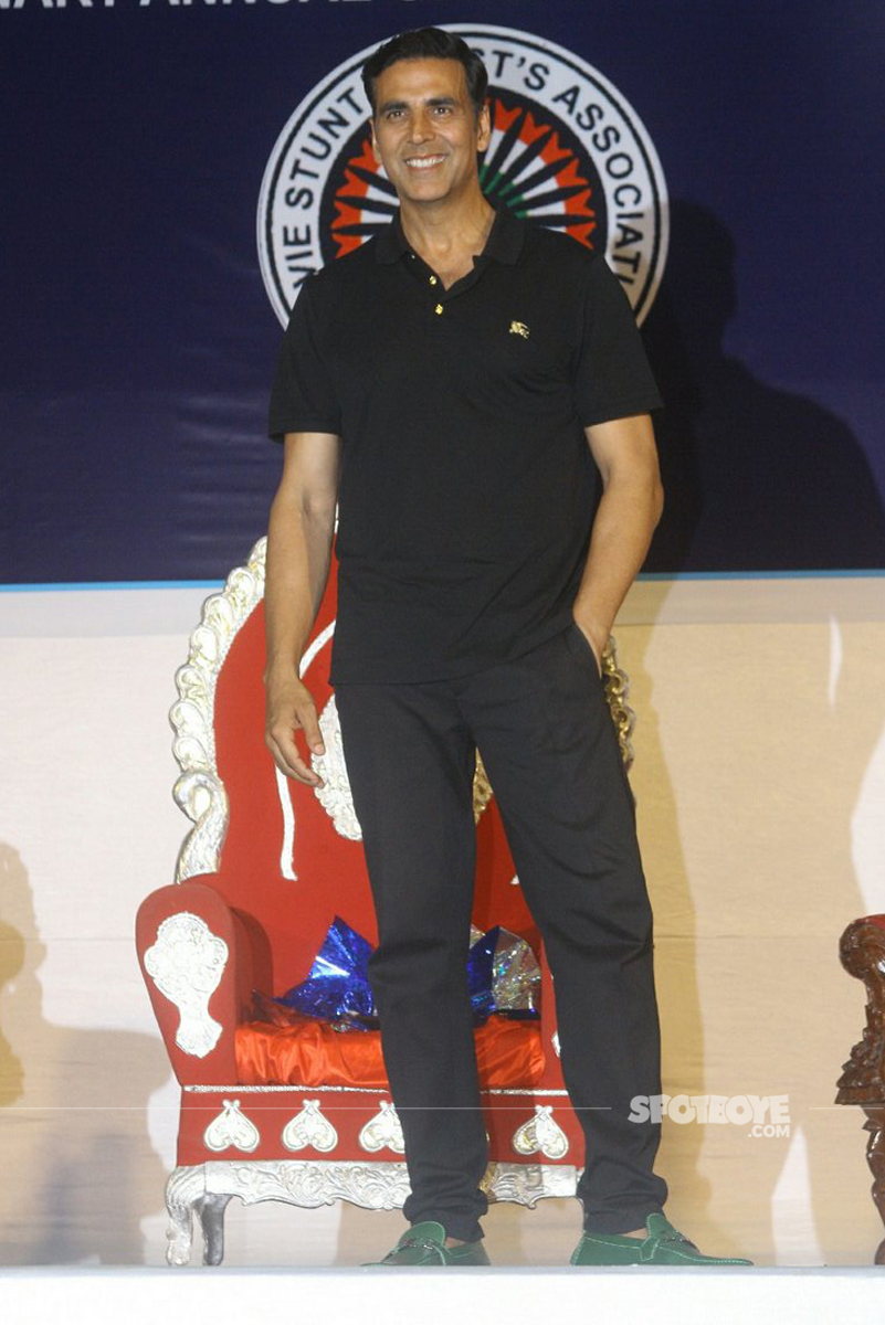 akshay kumar at stunt artist association