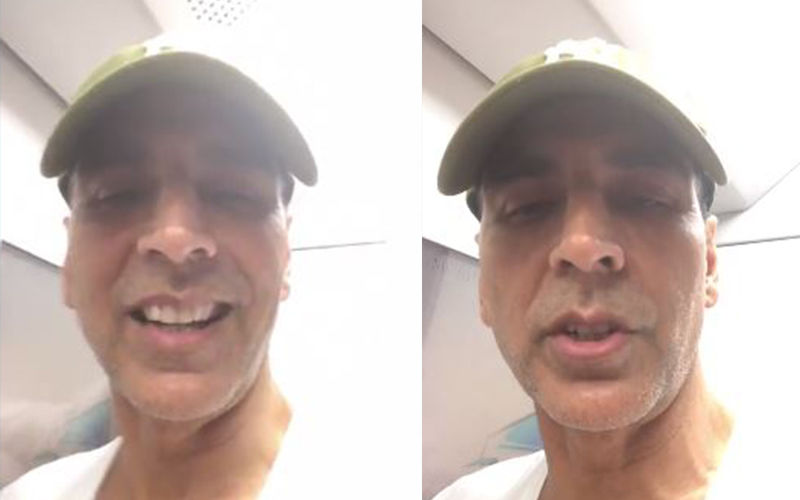 Akshay Kumar Takes The Mumbai Metro After Wrapping Up A Shoot; Goes Unrecognised In The Crowd