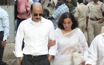 Akshaye Khanna's Mother Geetanjali Passes Away