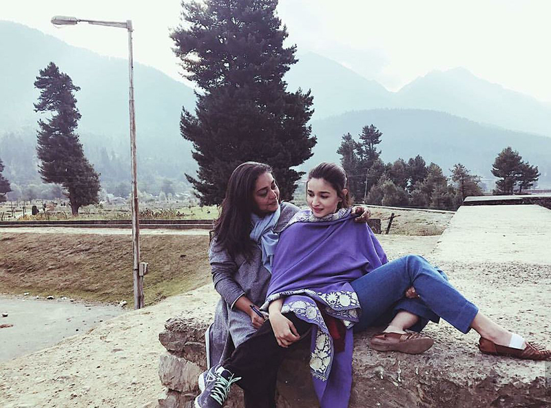 alia bhatt shares a light moment with meghna gulzar on raazi sets