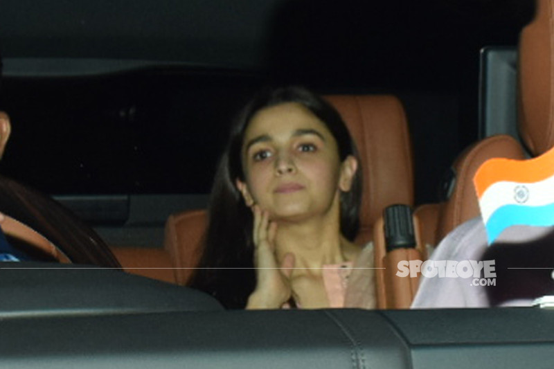 alia bhatt snapped at sanju screening