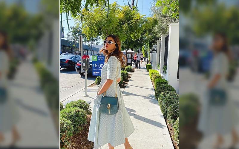 Alia Bhatt’s 'Girl On LA Streets' Pic Wins The Internet But It's Her Funky AF Sunnies We Are After