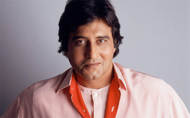 actor vinod khanna looking graceful