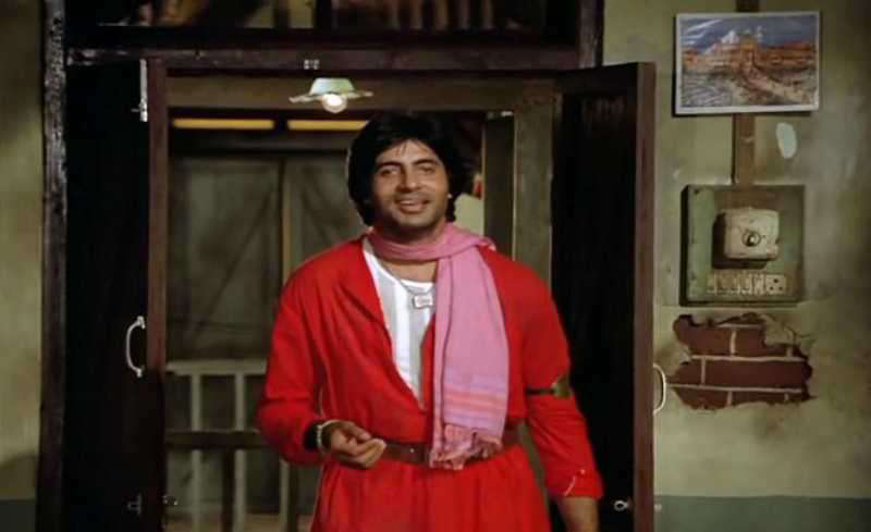 amitabh bachchan in coolie