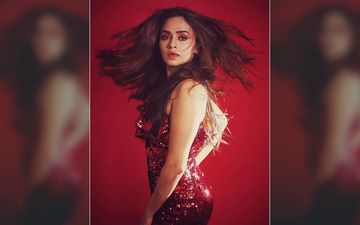 Choricha Mamla: Amruta Khanvilkar Falls Asleep On Sets And This Is What The Director Did To Wake Her Up
