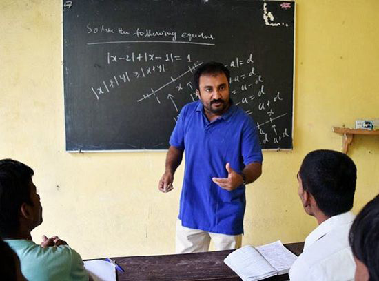 anand kumar with his students