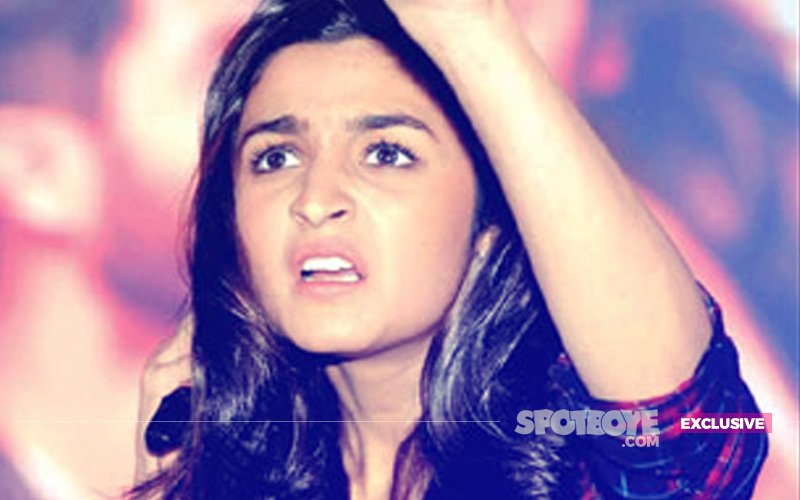 Did Alia Bhatt Have An Angry Encounter With Fans At The Gym?