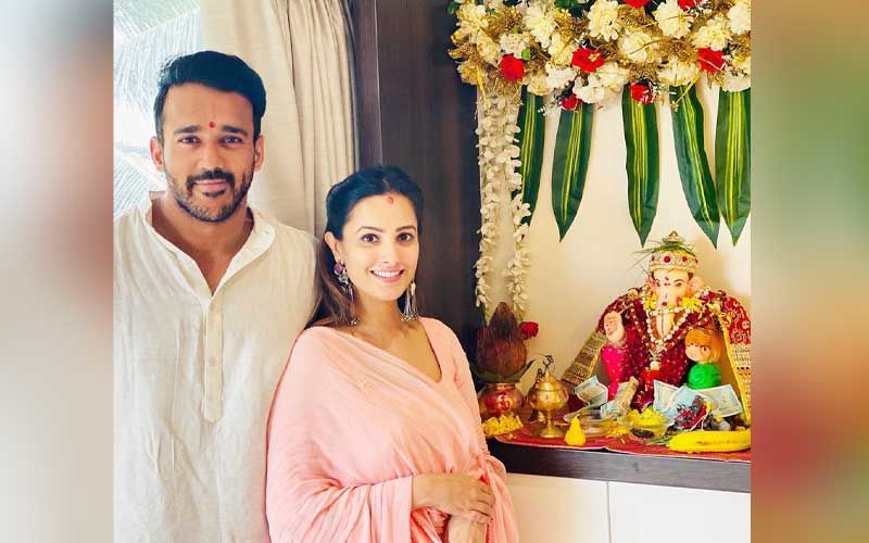 Anita Hassanandani-Rohit Reddy Share Video From Ganpati Celebration; Netizens Spot Baby Bump Ask Naagin 5 Actress If She’s Pregnant