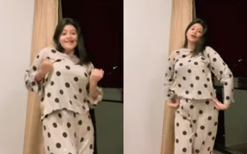 After Leaked MMS, Anjali Arora Gets TROLLED For Showing Off Her Sexy Dance Moves In A Night Suit; Netizen Says, ‘Yeh Nhi Sudhregi’-See VIDEO