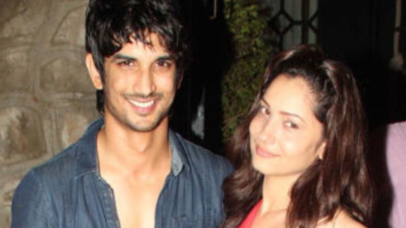 Fans Call Ankita Lokhande, Sushant Singh Rajput’s 'One True Love' As She Lights A Candle To Join Peaceful Online Protest #CandlesForSSR
