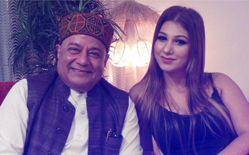 Bigg Boss 12: Anup Jalota And Jasleen Matharu’s Romantic Date In The Khaas Room