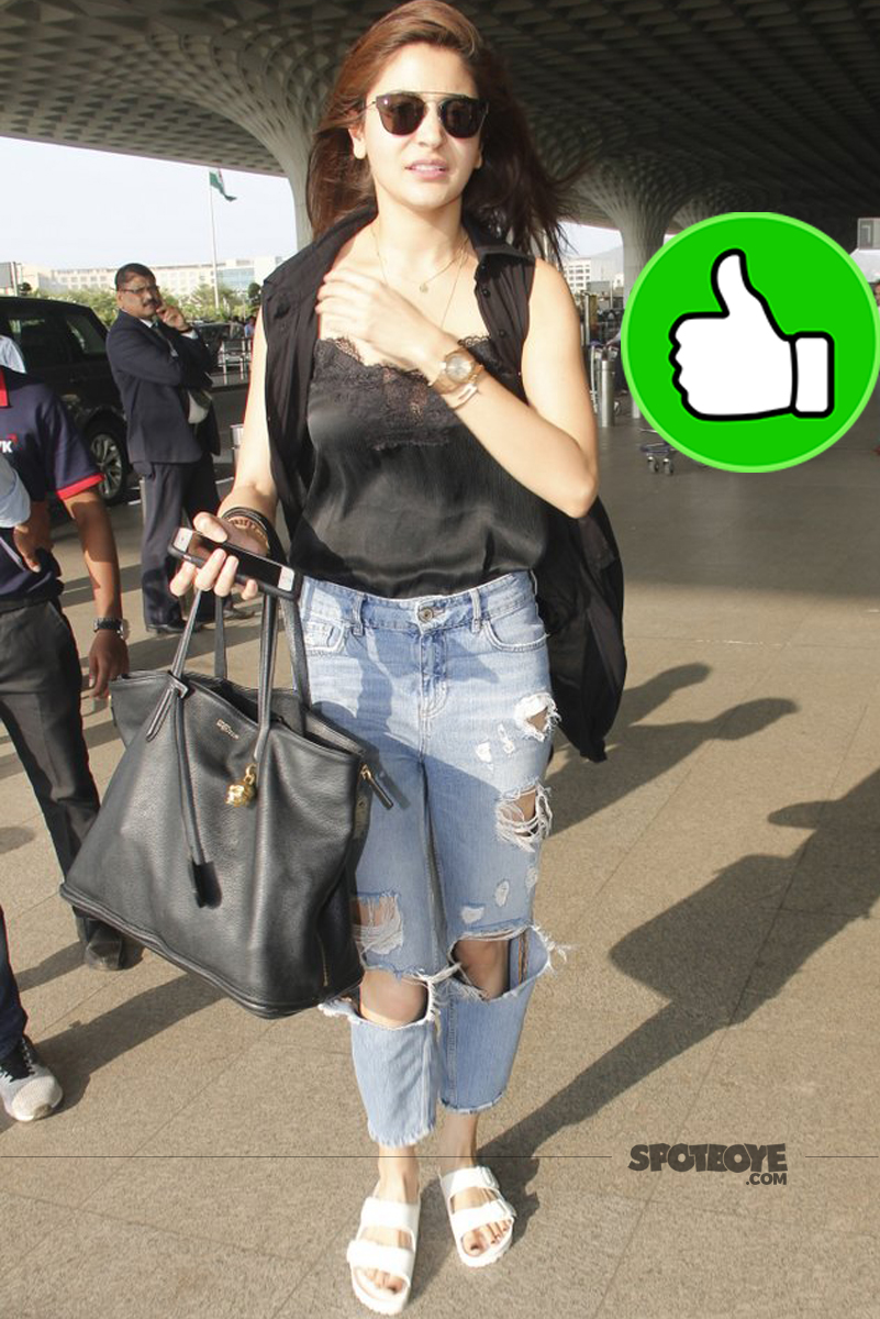 anushka sharma mumbai airport