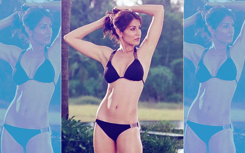 Anushka Sharma Has A Big Surprise For Her Fans. Guess What?
