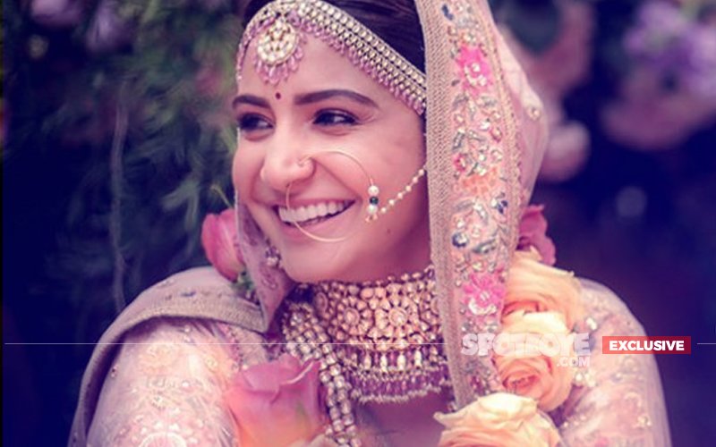 Bollywood's New Bride Anushka Sharma Returns to Mumbai After Honeymoon