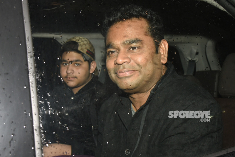 ar rahman poses for the media