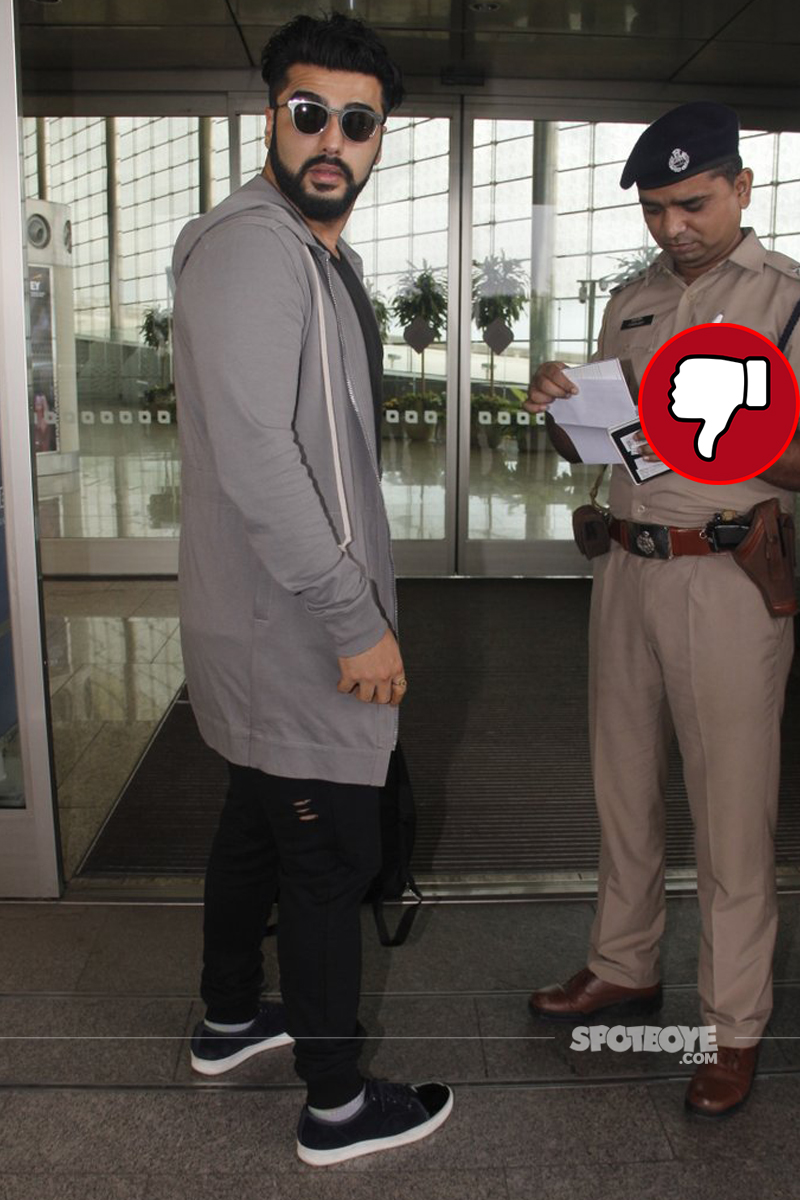 arjun kapoor at mumbai airport