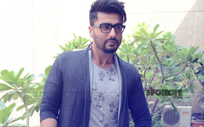 Troll Says Arjun Kapoor Gives Vibes Of A CRIMINAL & RAPIST. This Is What The Actor Replied...