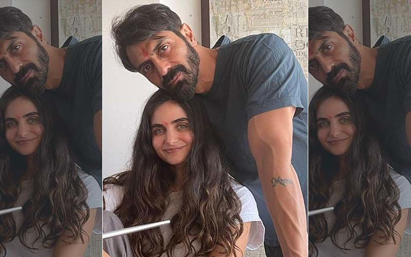 Gabriella Demetriades Shares A Picture Of Her ‘Main Squeeze’; No, It’s Not Her Boyfriend Arjun Rampal