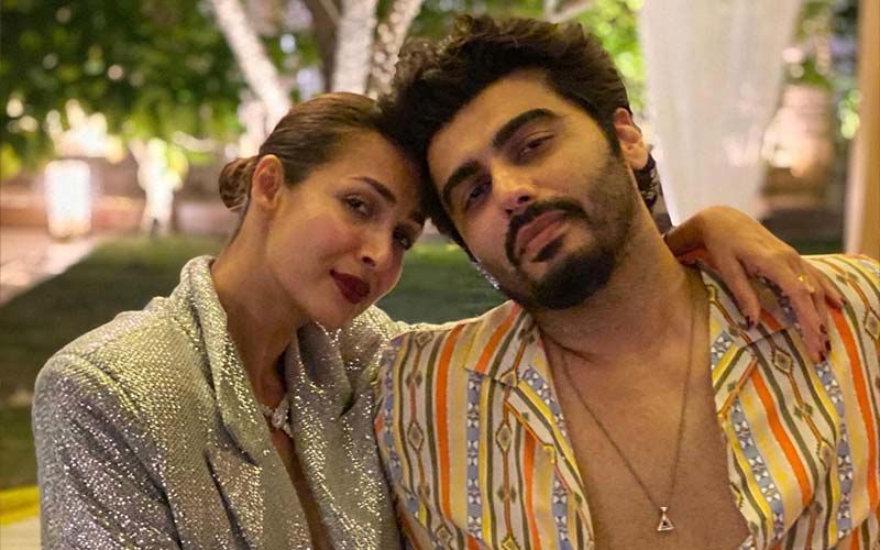 New Year 2021: Malaika Arora Posts A Loved-Up Picture With Arjun Kapoor; BFF Kareena Kapoor Khan Gushes Over Her ‘Two Favourites’