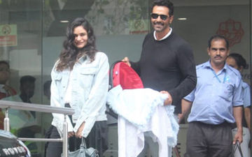 अपने बच्चे के हाथ को पकड़े हुए अर्जुन रामपाल और गैब्रिएला ने शेयर की बेहद प्यारी तस्वीर