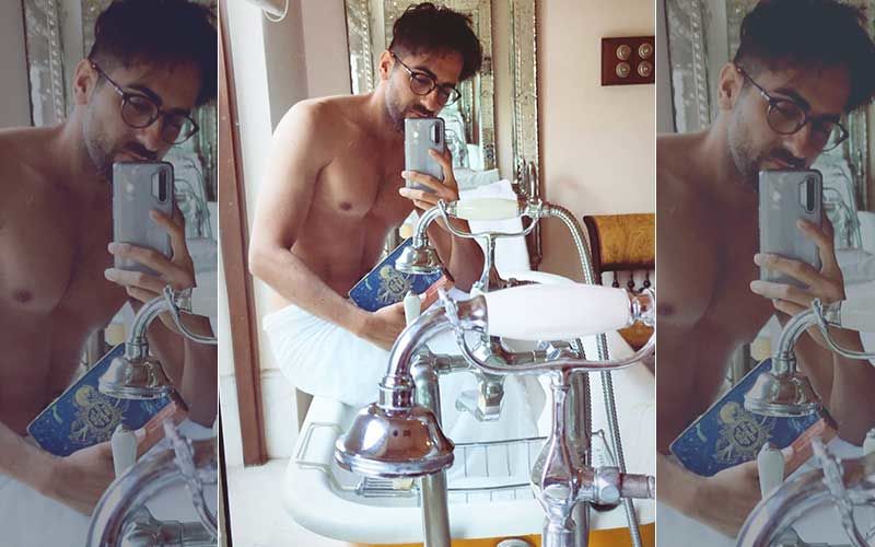 Ayushmann Khurrana, Your Latest Shirtless Bathtub Mirror Selfie Is Screaming Out 'Hottie' And Not 'Nerd'