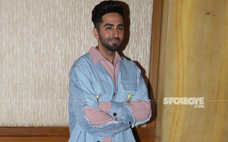College Students Flock To Get A Glimpse Of Ayushmann Khurrana As He Shoots In Prayagraj For Doctor G