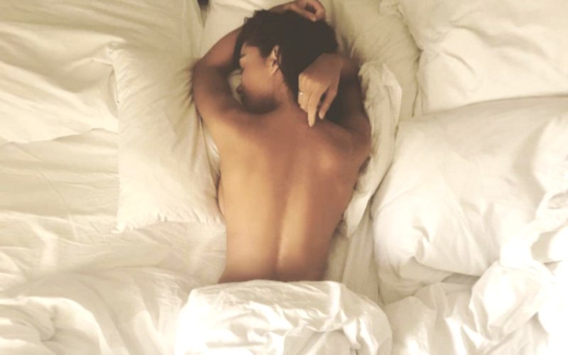 Who Is This Actress Sleeping Topless?