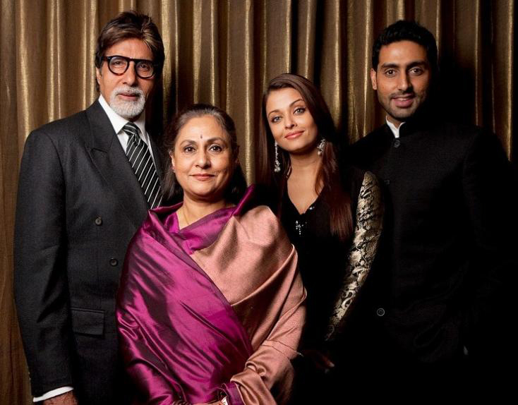 bachchans posing for a family picture