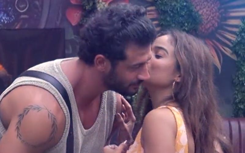 Bigg Boss OTT 2: Netizens Go Gaga As Manisha Rani Kisses Jad Hadid’s Cheek; Says, ‘I Love You To The Moon And Back’