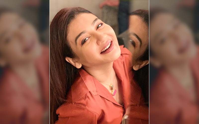 COVID-19: Actress Jaya Ahsan Urges Fans To Spend Some Time With Their Family During These Days