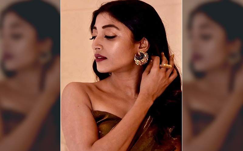 Paoli Dam Urges Fans Make Their Stay At Home A Beautiful Experience