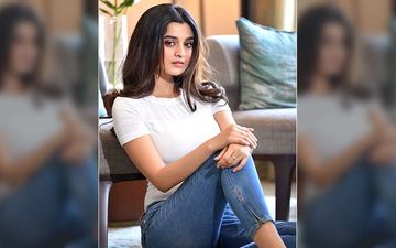 Actress Darshana Banik Shares Her Post Workout Selfie On Instagram